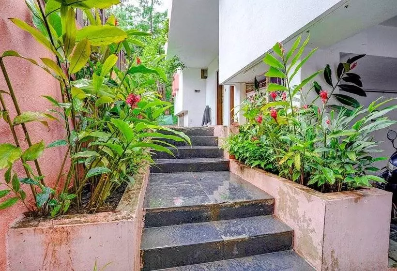 ホテル Super Collection O Vardhan House