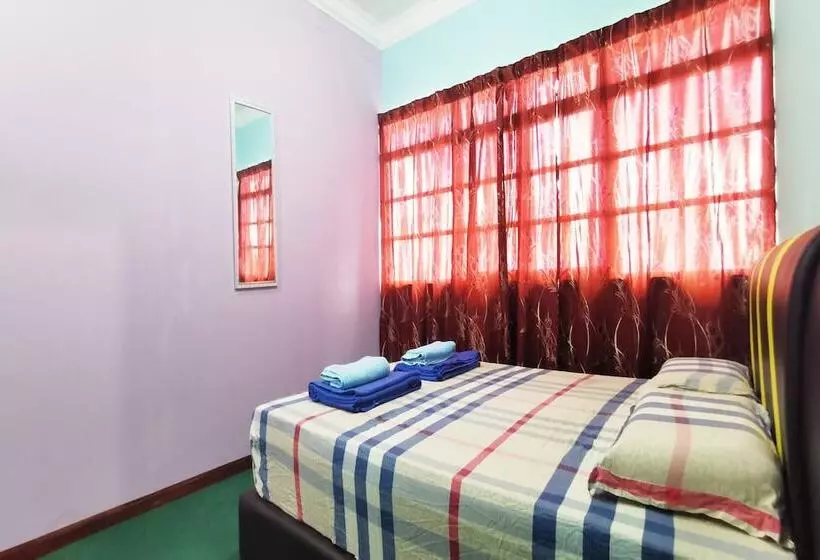 Hotelli Oyo 90339 Sosodikon Inap Desa