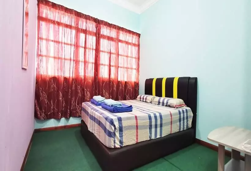 Hotelli Oyo 90339 Sosodikon Inap Desa