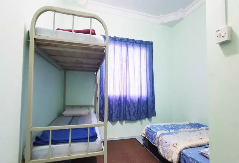 Hotelli Oyo 90339 Sosodikon Inap Desa