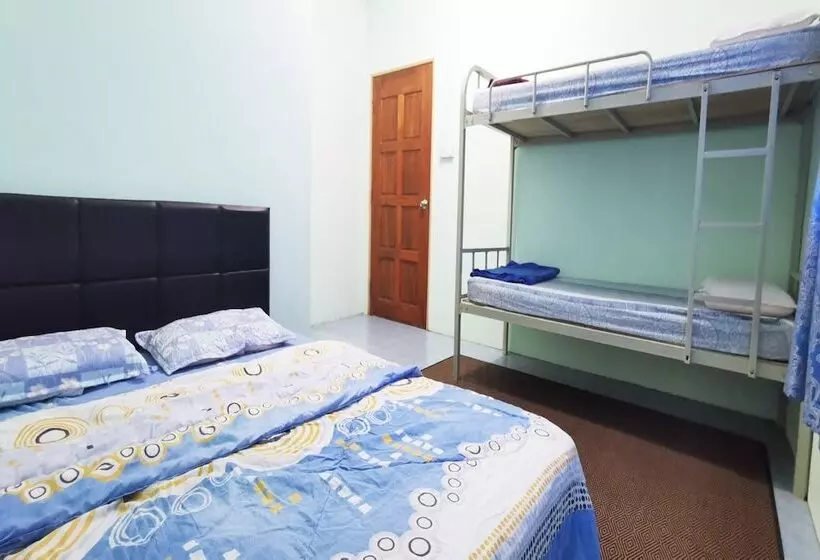Hotelli Oyo 90339 Sosodikon Inap Desa