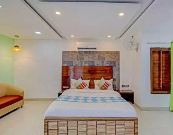 ホテル Super Collection O Vardhan House