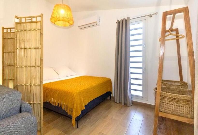 Idylle Charmant Bungalow à 2 Pas Du Lagon