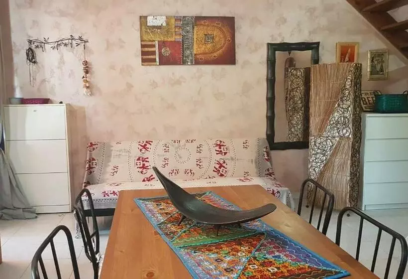 Home Holidays Pintadera 1