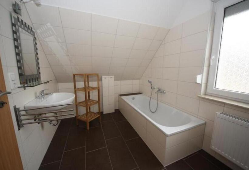 K 95 Modernes Ferienhaus Mit Kamin In Roebel An Der Mueritz