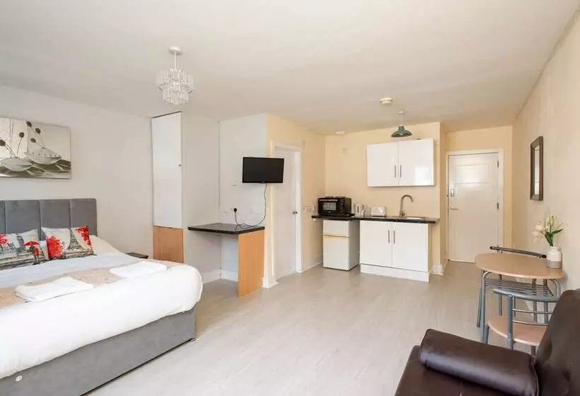 Newly Refurbished Studio, 20mins To London Bridge