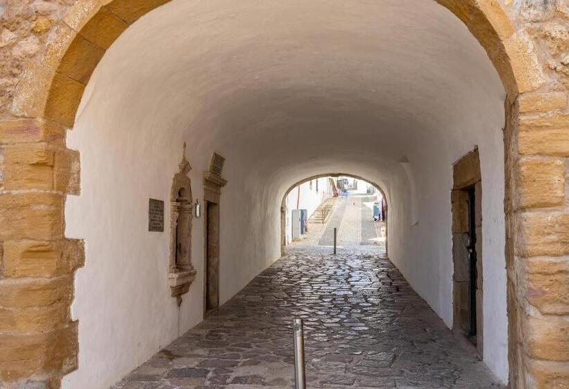 Old Town Lovers By Seewest