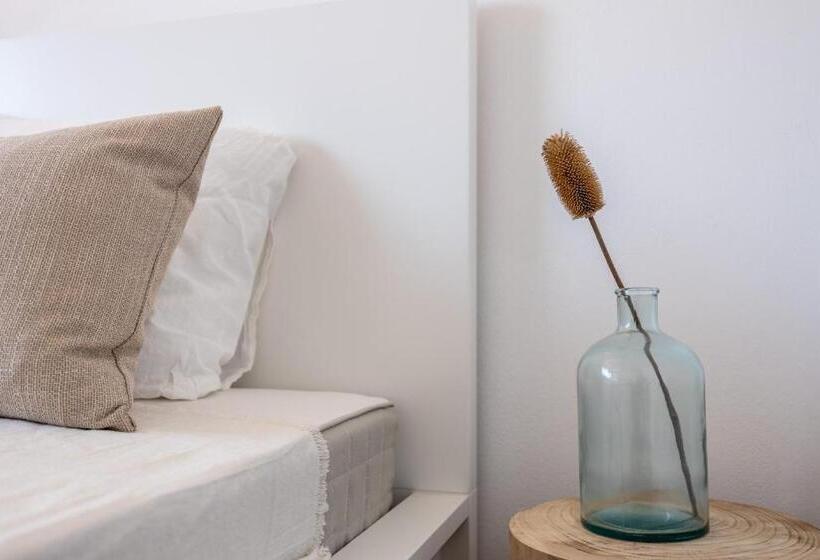 Old Town Lovers By Seewest