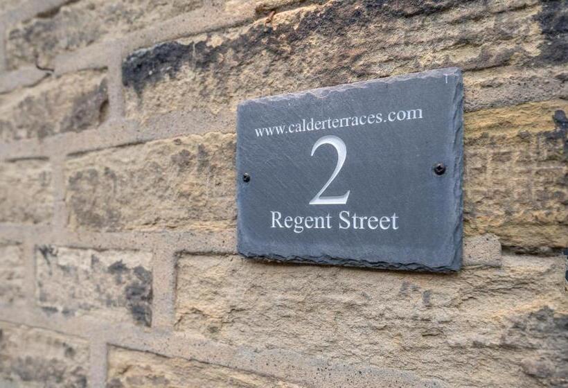 Sleeps 6 4 Bedrooms 2 Minute Walk To The Square Hosted Happy Valley Cast