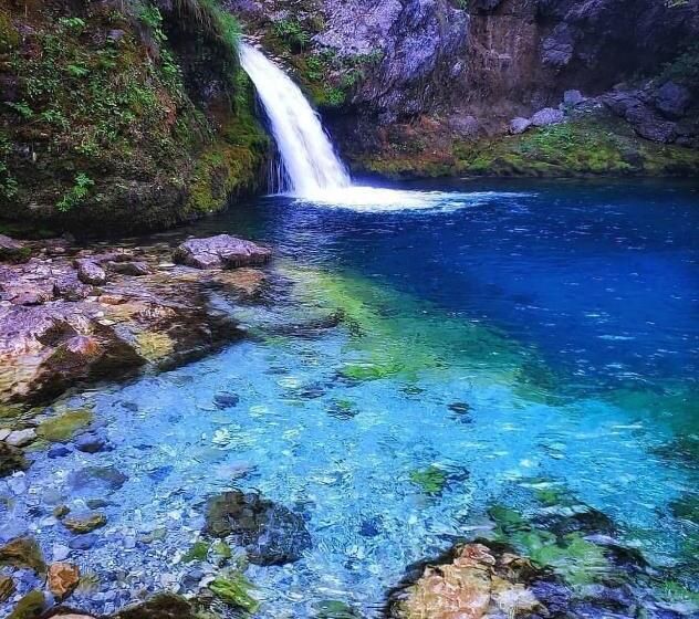 تختخواب و صبحانه Bujtina Tinari Theth