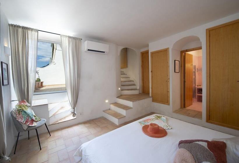 Villa Punta Di Diamante   200 Stairs