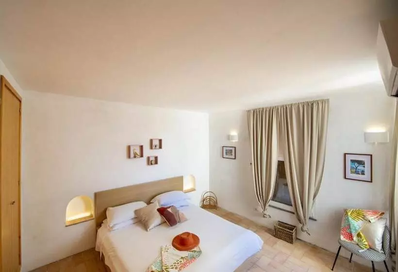 Villa Punta Di Diamante   200 Stairs