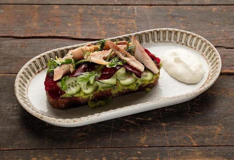 هاستل грибова хата