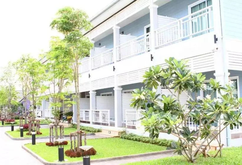هتل บ้านธนาบูติคโฮเทล