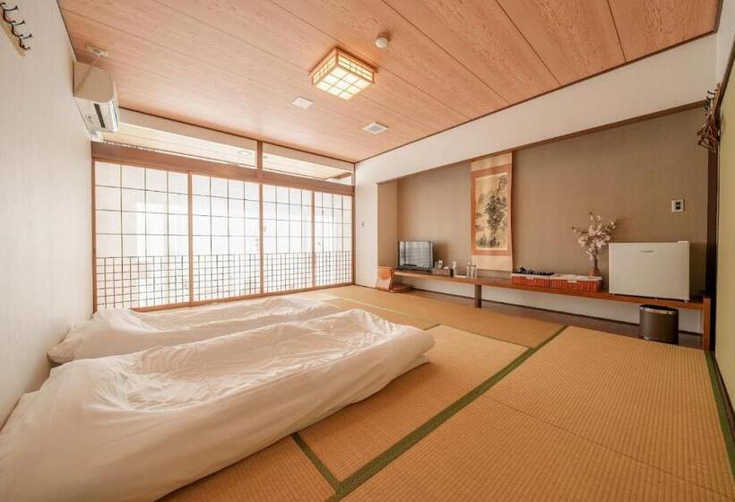 هتل Fuji Yamanakako Resort