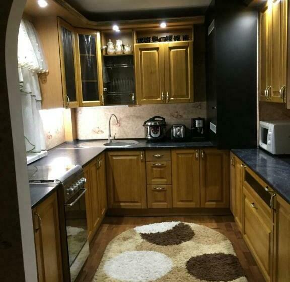 Pension (Hôtel basse catégorie) приватний будинок повністю 142 м кв для проживання або для свят