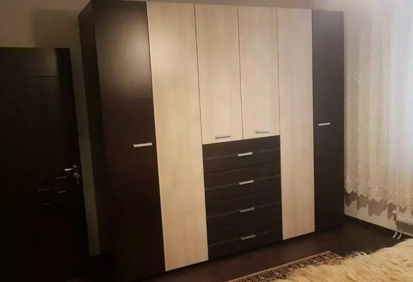 ペンション къща за гости люнгови