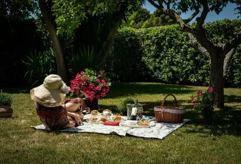 Antica Casina B&b Di Charme