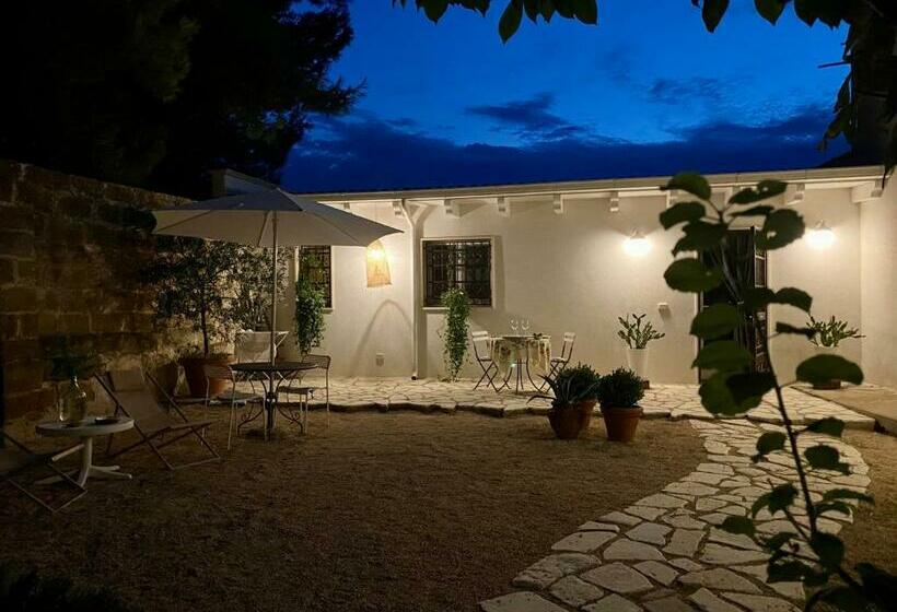 Antica Casina B&b Di Charme