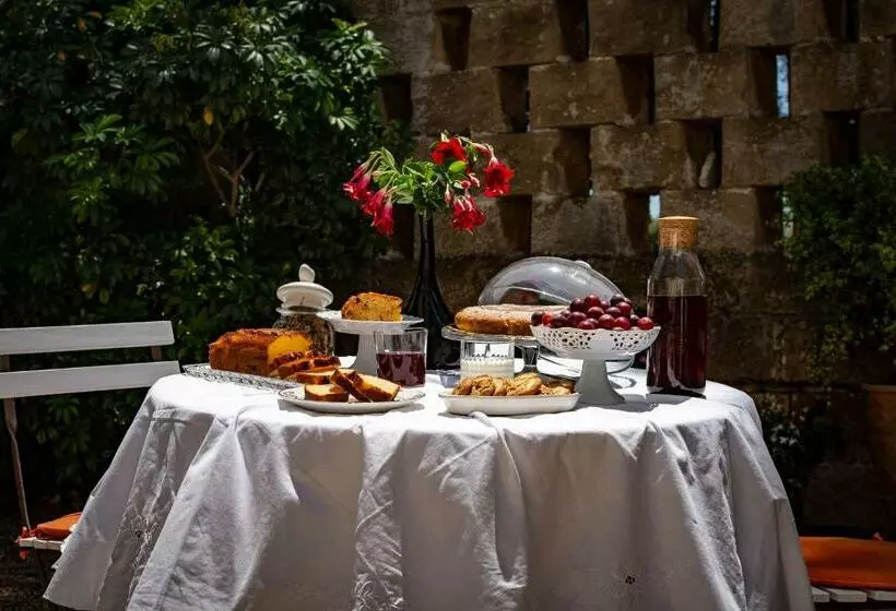 Antica Casina B&b Di Charme