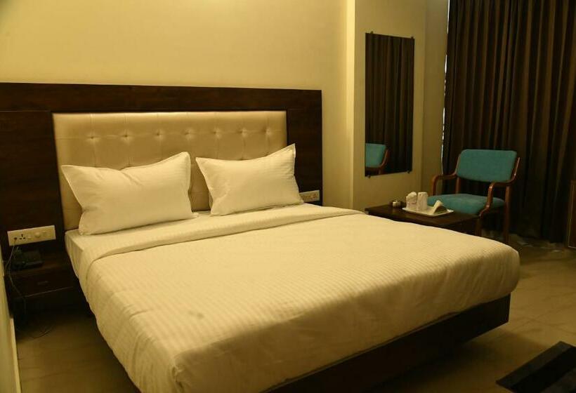 בית מלון כפרי Advaitha Residency