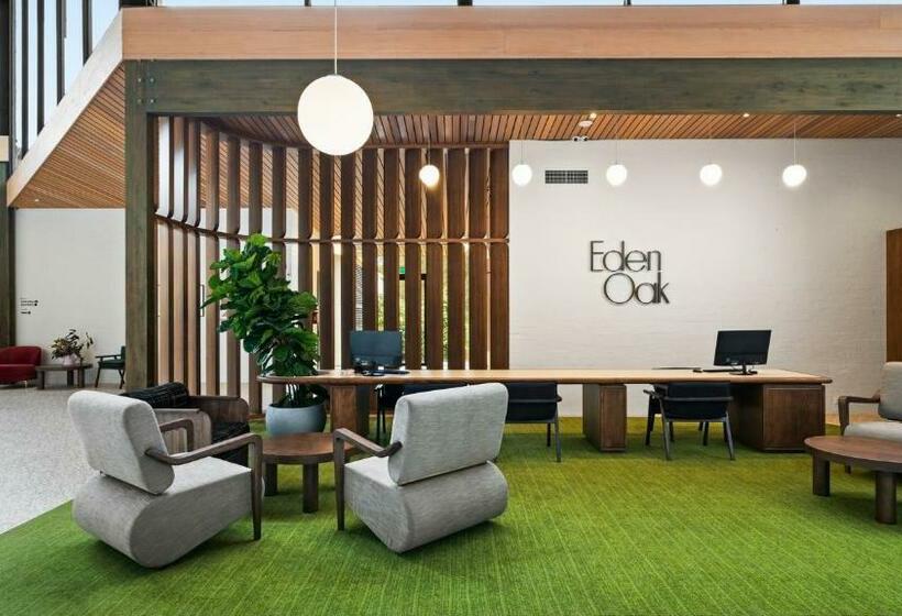 هتل Eden Oak Geelong