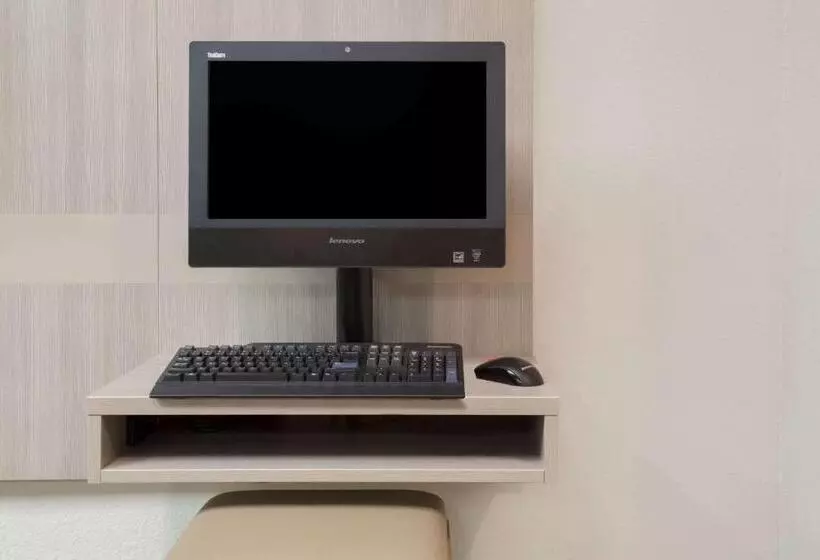 Microtel Inn & Suites Leesburg