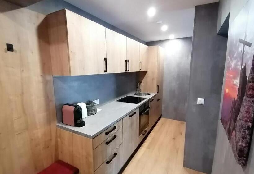 פנסיון Gästehaus Holaus