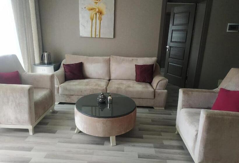 هتل Sea Breeze Apartments Lighthouse