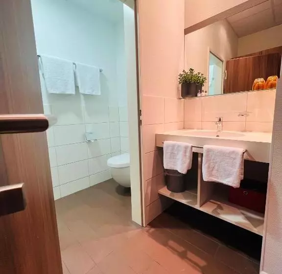 Aircraft Hotel & Events