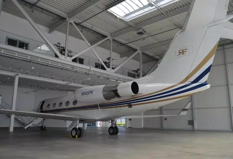 Aircraft Hotel & Events