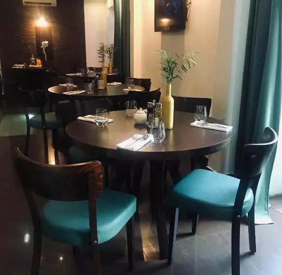 ホテル Constancja