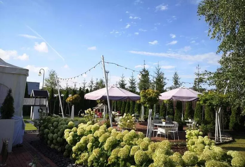 ホテル Constancja