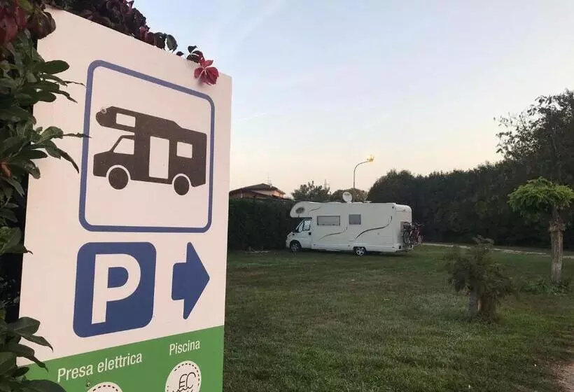 호텔 Doria Business & Bike