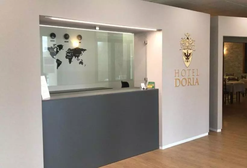 호텔 Doria Business & Bike