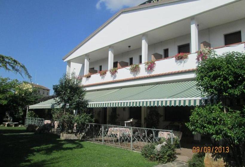 호텔 Doria   Business & Bike