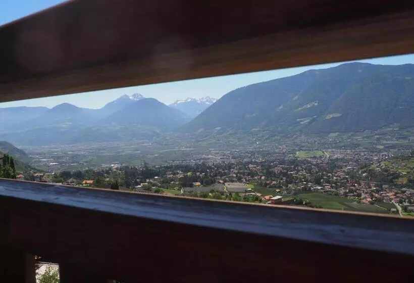 هتل Garni Ehrenfels