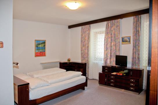 膳宿费 Gasthof Zum Weissen Rössl