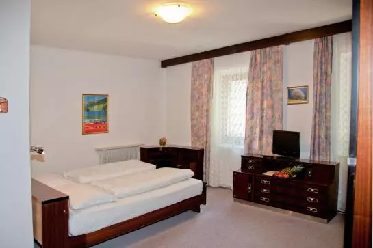 Пансион Gasthof Zum Weissen Rössl