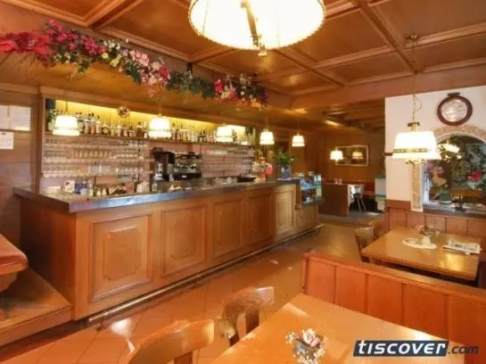 Пансион Gasthof Zum Weissen Rössl