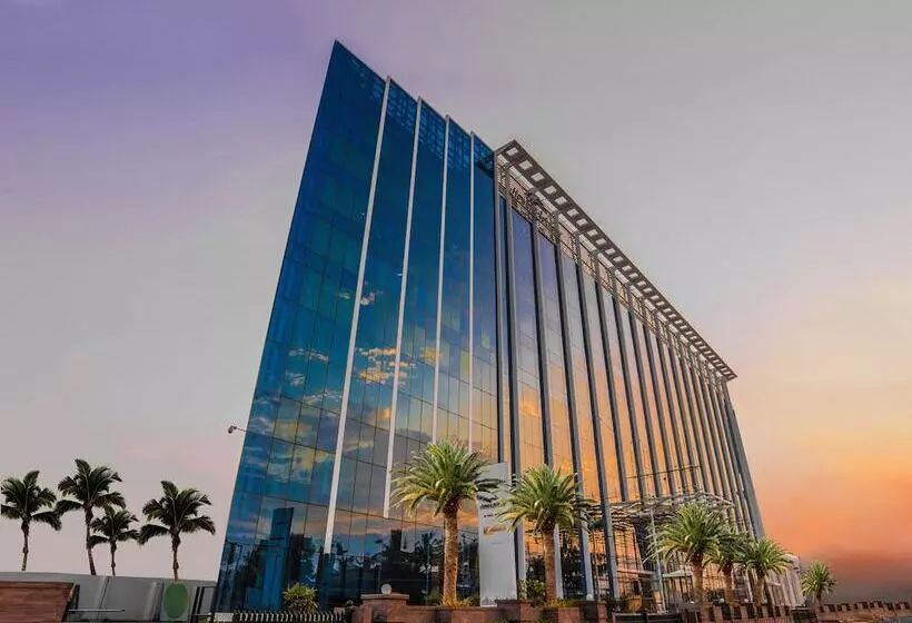 هتل Howard Johnson By Wyndham, Hebbal, Bengaluru