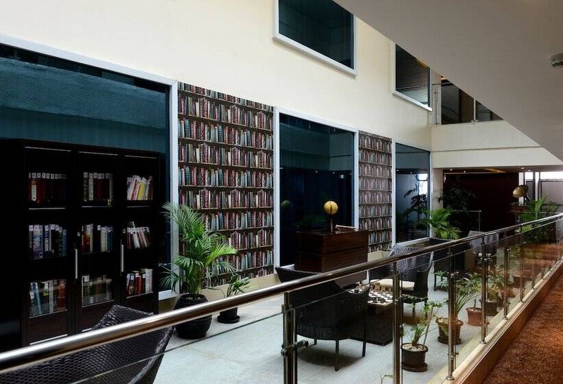 Hotel Howard Johnson By Wyndham, Hebbal, Bengaluru