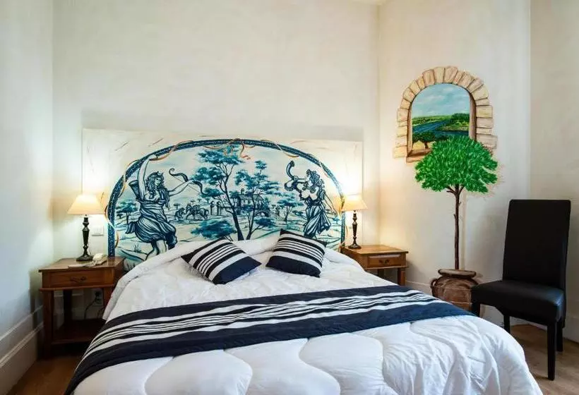 هتل Logis Hôtel De La Tour