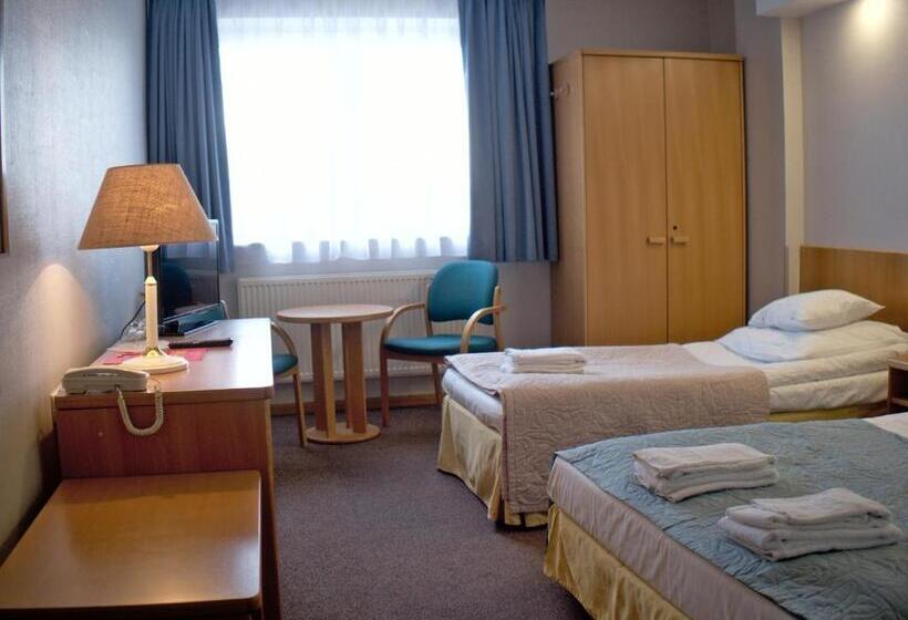 בית מלון כפרי Orlik