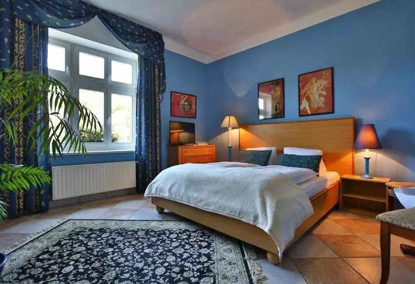 בית מלון כפרי Pension Rainbow