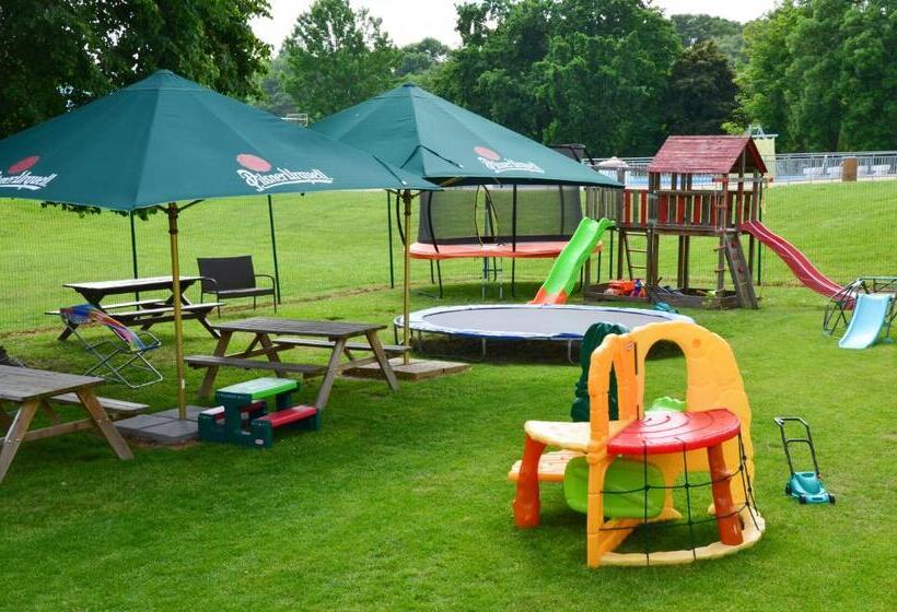 Отель Rose Břeclav