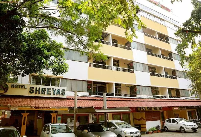 Hotel Shreyas