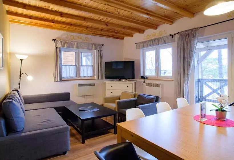 호텔 Szarlota Kompleksowo Na Kaszubach