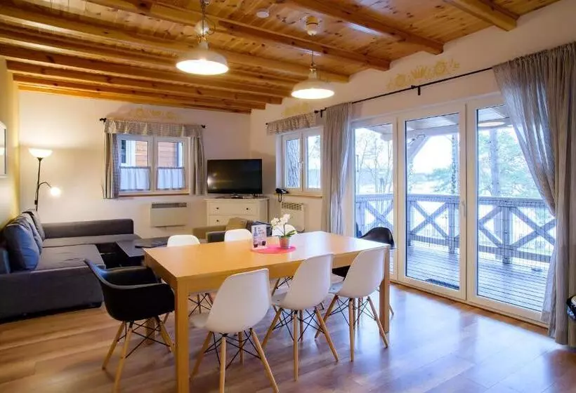 호텔 Szarlota Kompleksowo Na Kaszubach