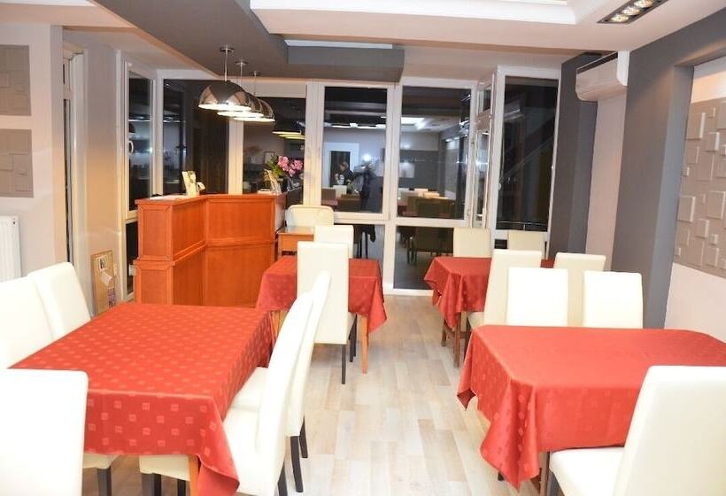 호텔 Szieszta Panzió